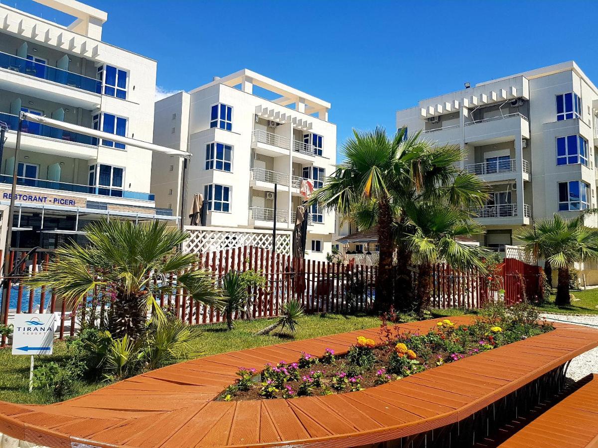 Flori Beach Apartment Radhimë المظهر الخارجي الصورة