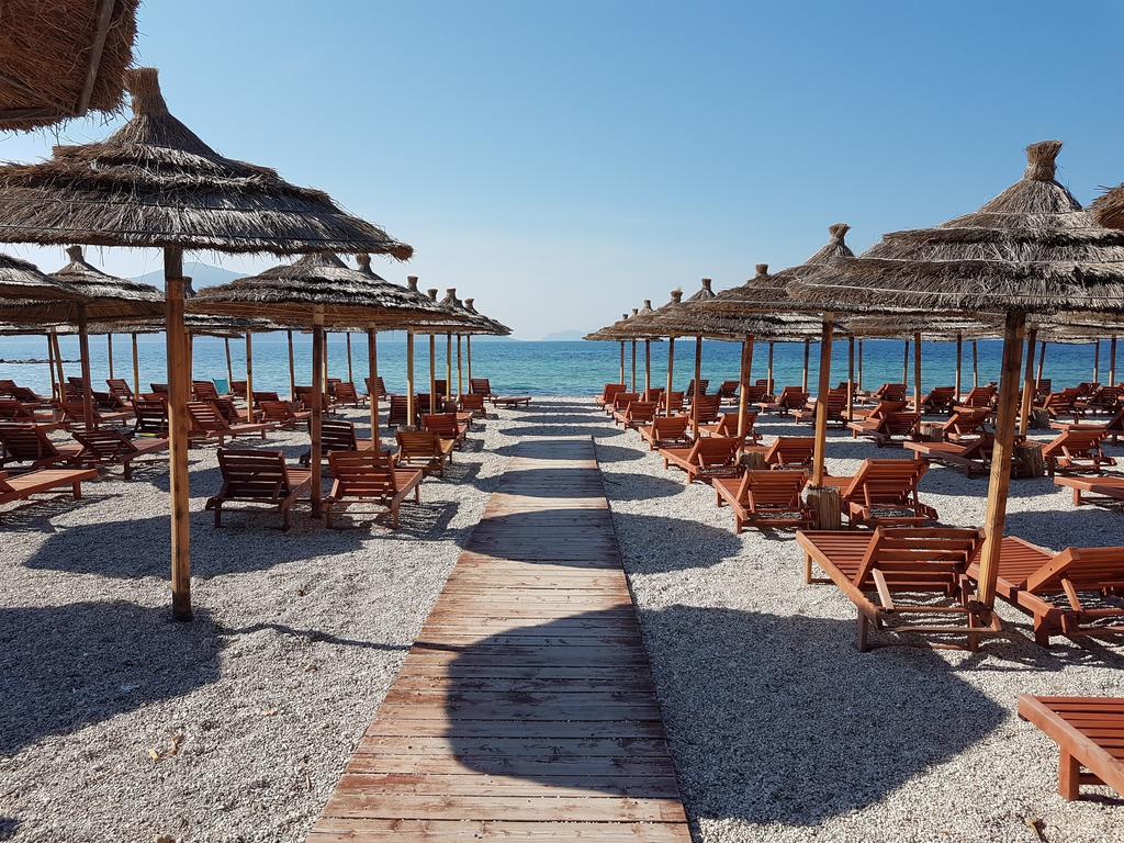 Flori Beach Apartment Radhimë المظهر الخارجي الصورة