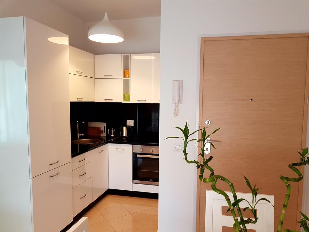 Flori Beach Apartment Radhimë المظهر الخارجي الصورة